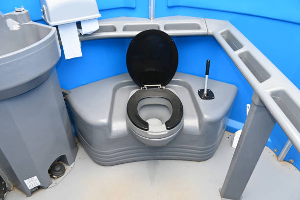 Portable restroom solutions in Long Creek, IL